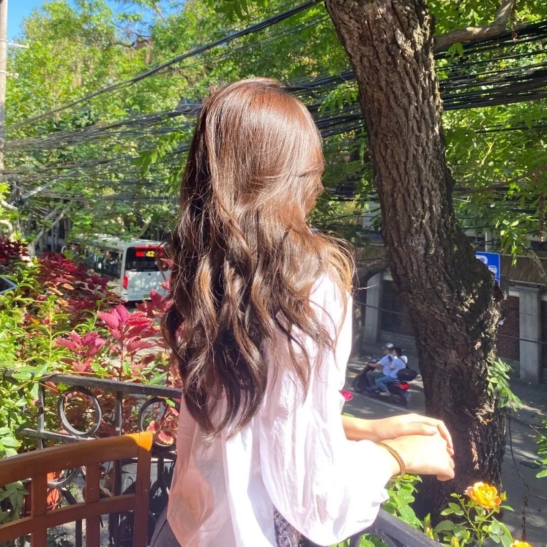 津津井小姐